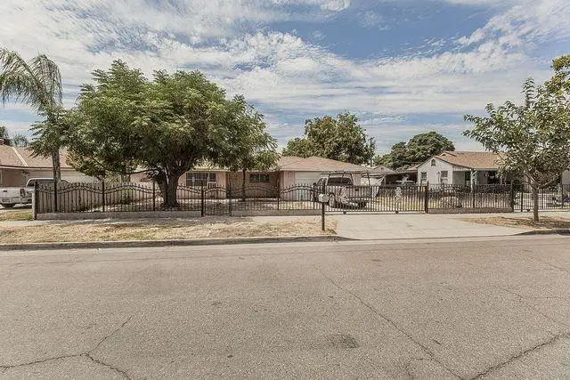1602 S 5th Street, Fresno, CA 93702 - #1