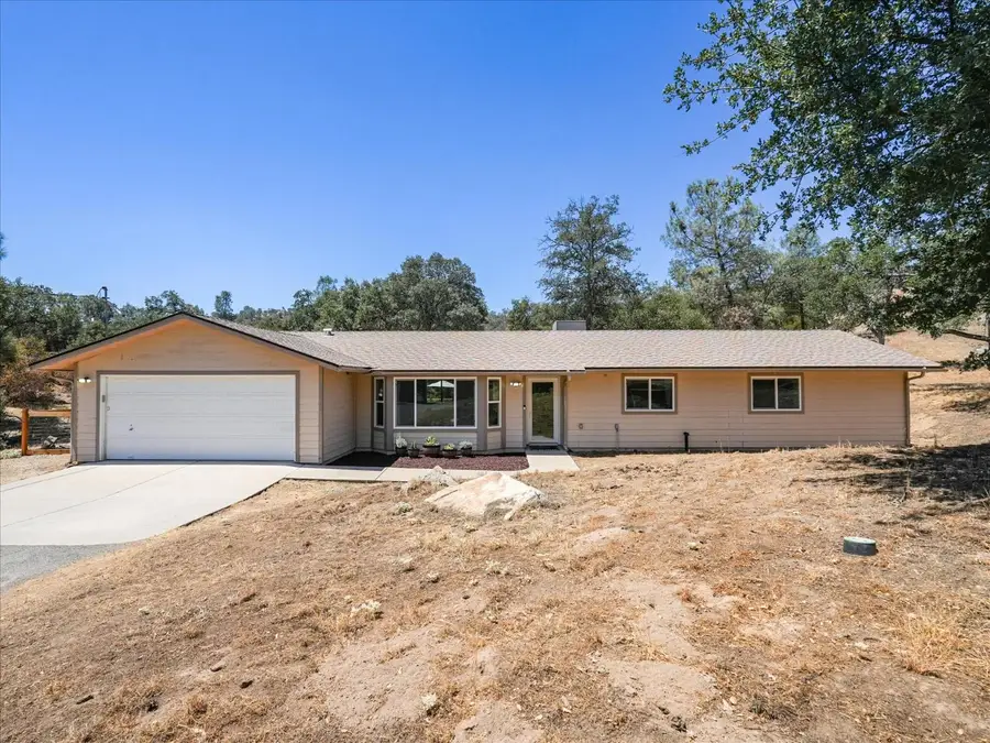 30212 N Dome Drive, Coarsegold, CA 93614 - #2