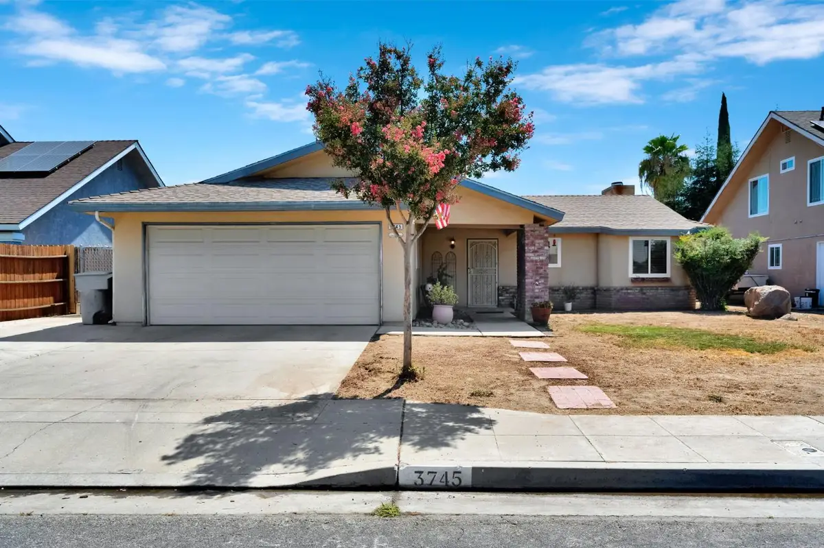 3745 Sunnyside Avenue, Clovis, CA 93611 - #1