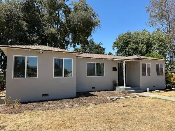 2157 Locust St, Selma, CA 93662