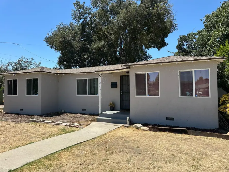 2157 Locust St, Selma, CA 93662 - #3