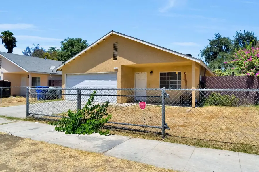 472 W Spruce Avenue, Pinedale, CA 93650 - #3
