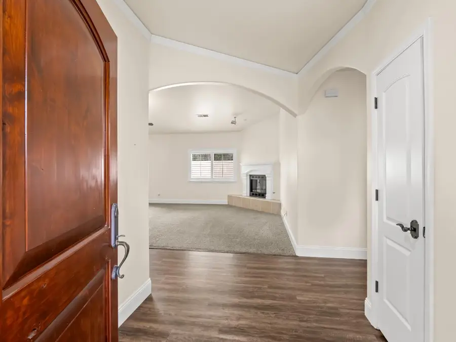 6458 N Warren Avenue, Fresno, CA 93711 - #2