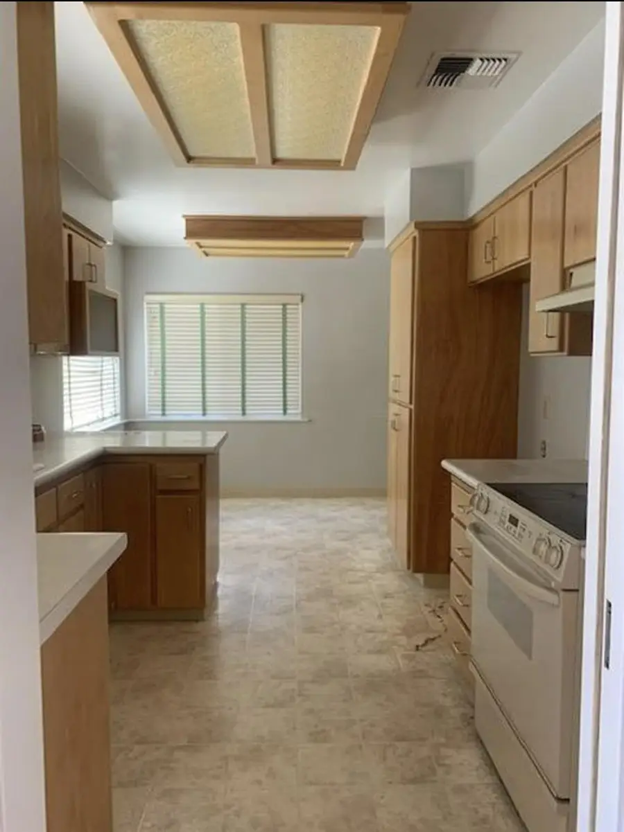 3139 N 7th Street, Fresno, CA 93703 - #3