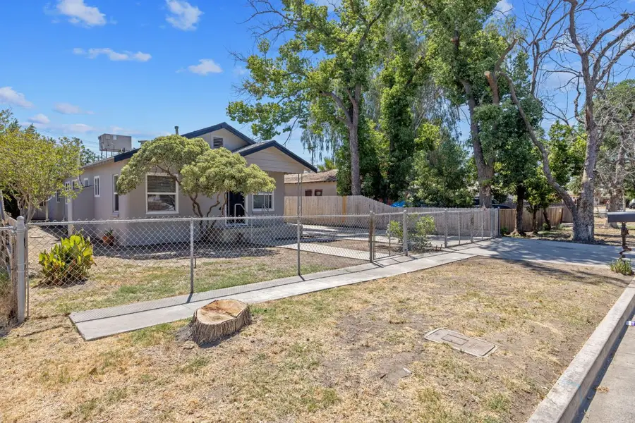 740 S S. G St, Tulare, CA 93274 - #2