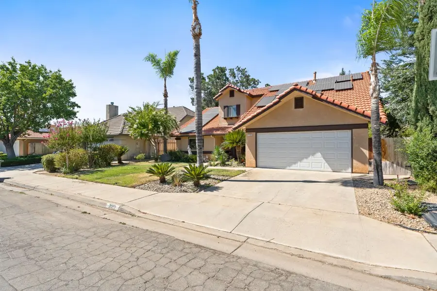 2210 E Jon Drive, Fresno, CA 93720 - #3