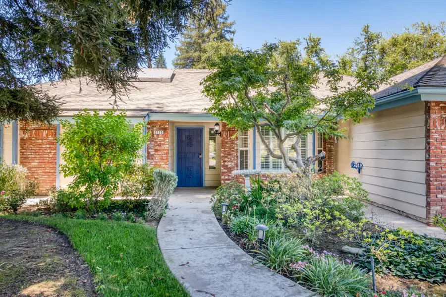 2135 W Browning Avenue, Fresno, CA 93711 - #3