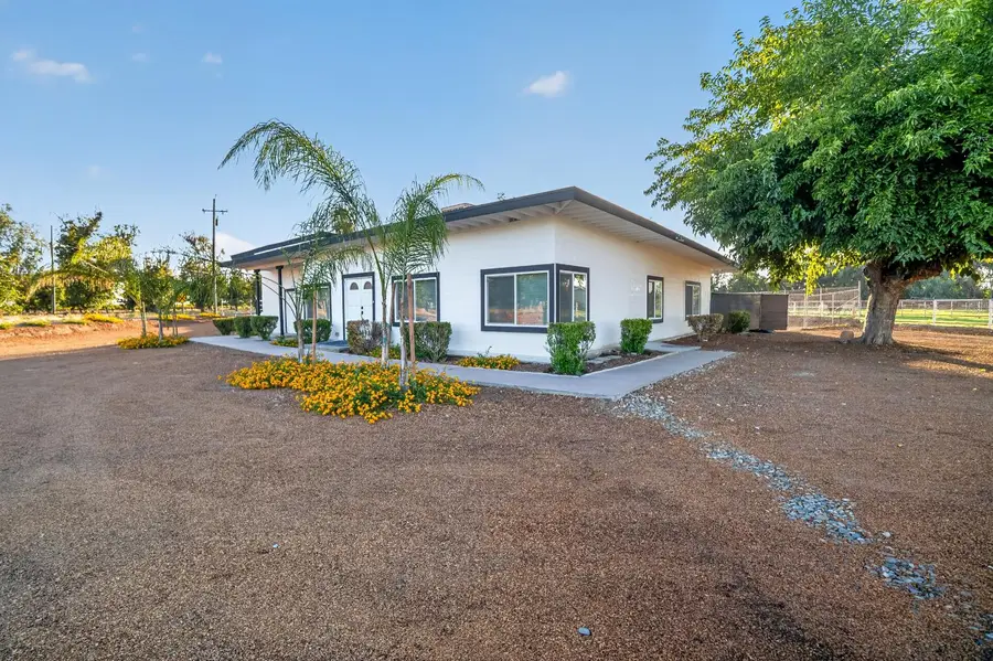 42415 Road 72, Dinuba, CA 93618 - #3