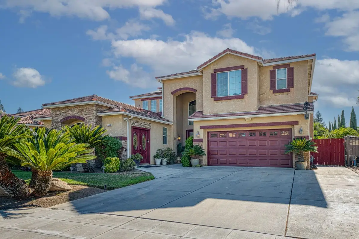 8099 N Paula Avenue, Fresno, CA 93720 - #1