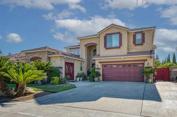 8099 N Paula Avenue, Fresno, CA 93720