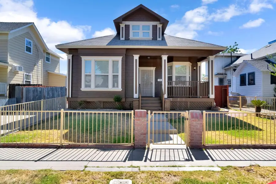 220 N College Avenue, Fresno, CA 93701 - #2