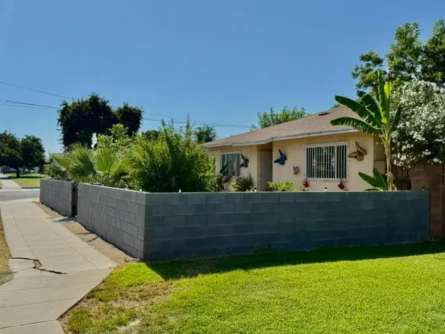 2103 Floral Avenue, Selma, CA 93662 - #3
