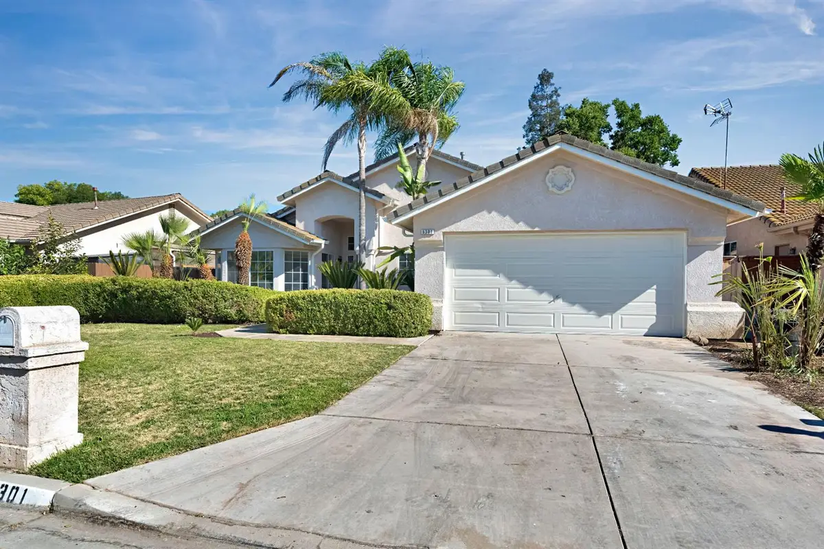 5301 W Troy Avenue, Fresno, CA 93722 - #1