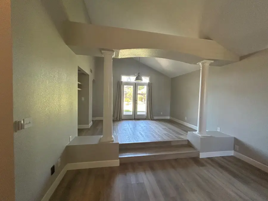 1074 E Cole, Fresno, CA 93720 - #3