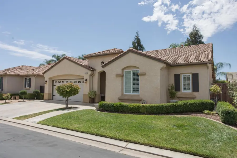 2675 E Rockingham Court, Fresno, CA 93720 - #2