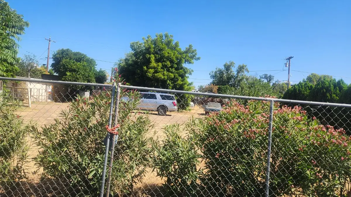 5025 E Kings Canyon, Fresno, CA 93727 - #1