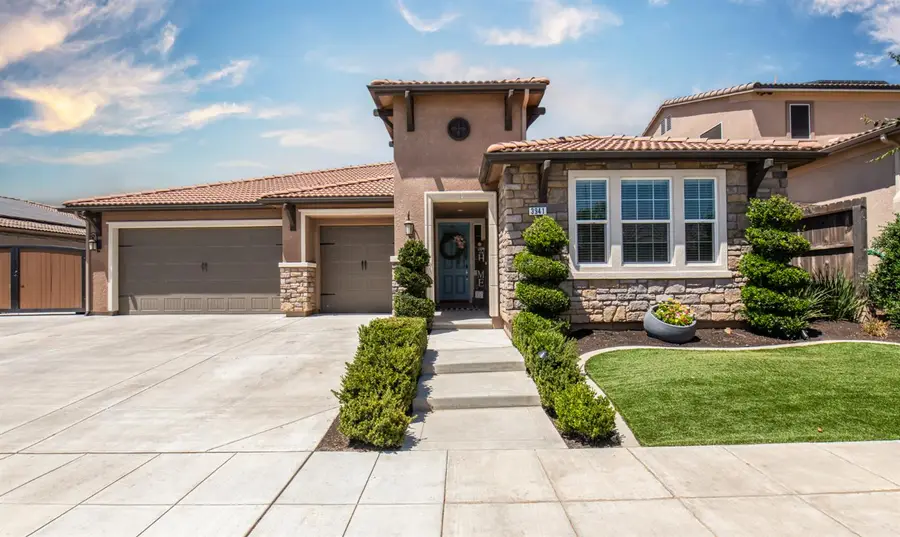 3941 Sussex Avenue, Clovis, CA 93619 - #2