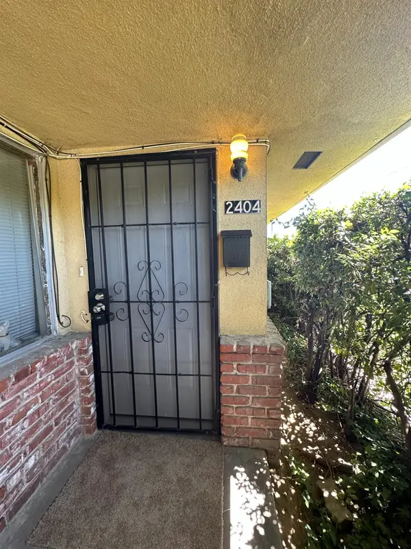 2404 N Angus Street, Fresno, CA 93703