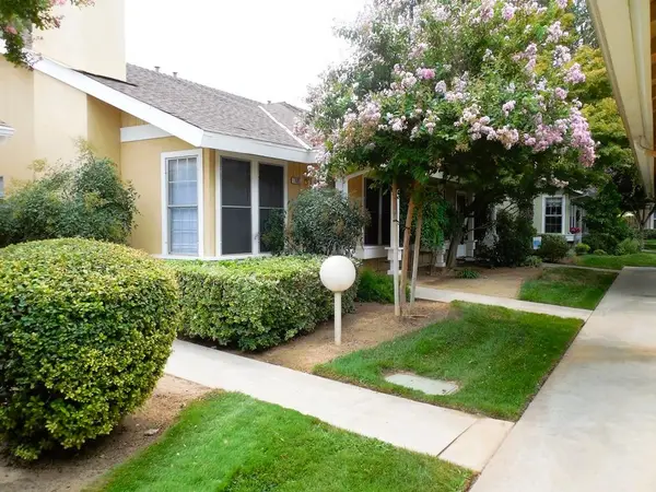 5455 N Marty Avenue #105, Fresno, CA 93711