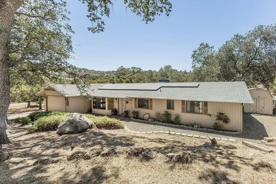 41913 Wild Horse Court, Coarsegold, CA 93614 - #2