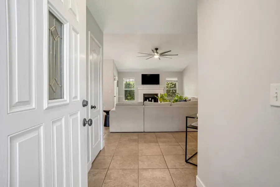 2594 E Kelso Avenue, Fresno, CA 93720 - #2