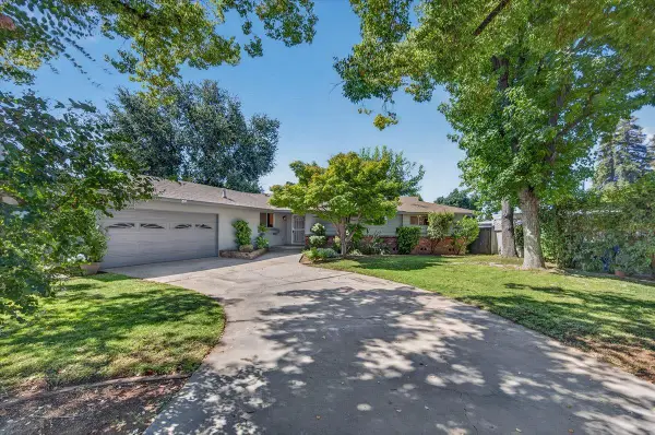 277 W Browning Avenue, Fresno, CA 93704