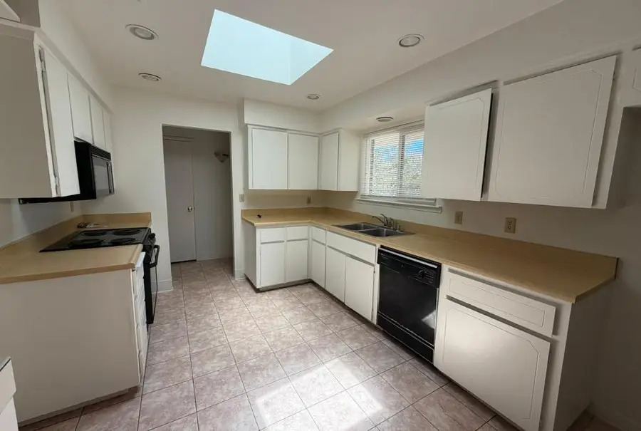 3337 Stanford Avenue, Clovis, CA 93611 - #3
