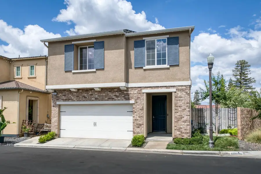 5402 W Santa Barbara Drive, Fresno, CA 93722 - #3