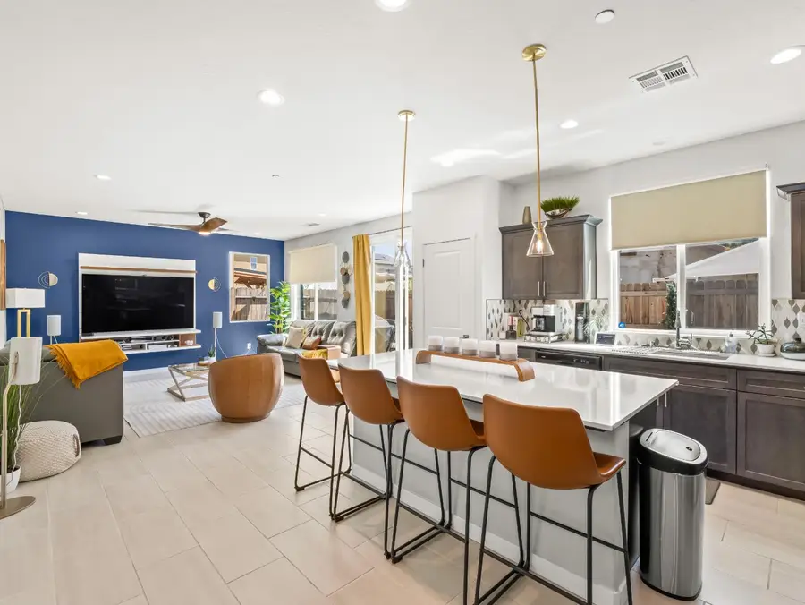 4198 N Reed Avenue, Fresno, CA 93723 - #2