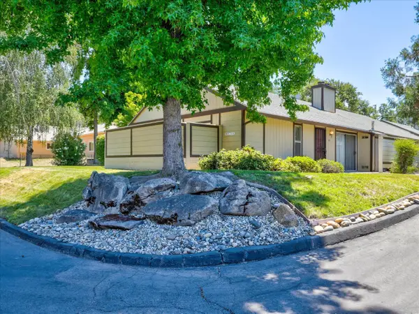 49400 River Park Road #74, Oakhurst, CA 93644