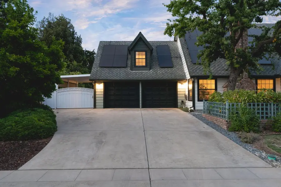 578 E Everglade Avenue, Fresno, CA 93720 - #3