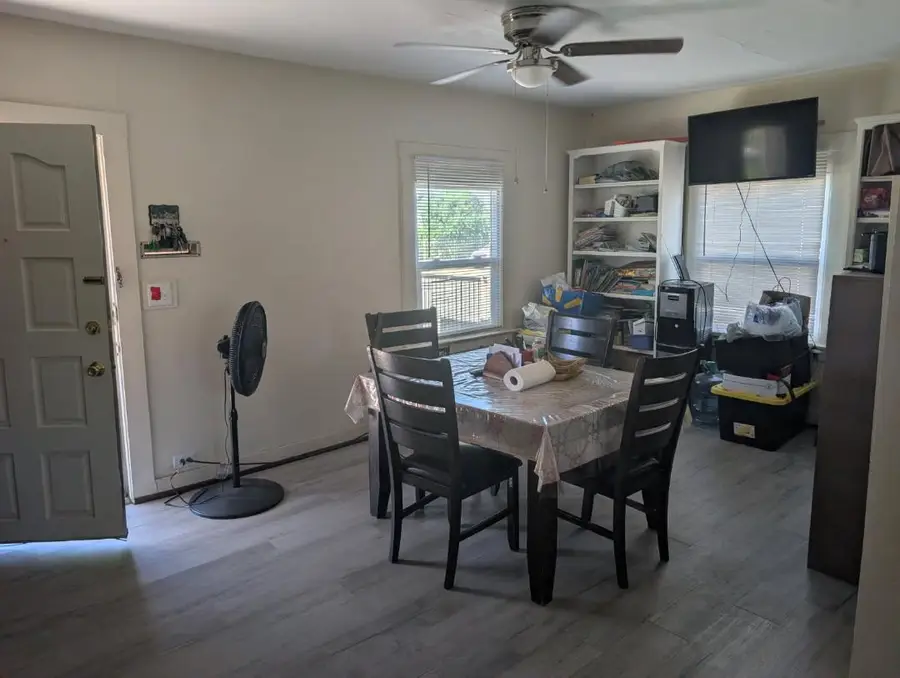 545 W University Avenue, Fresno, CA 93705 - #3