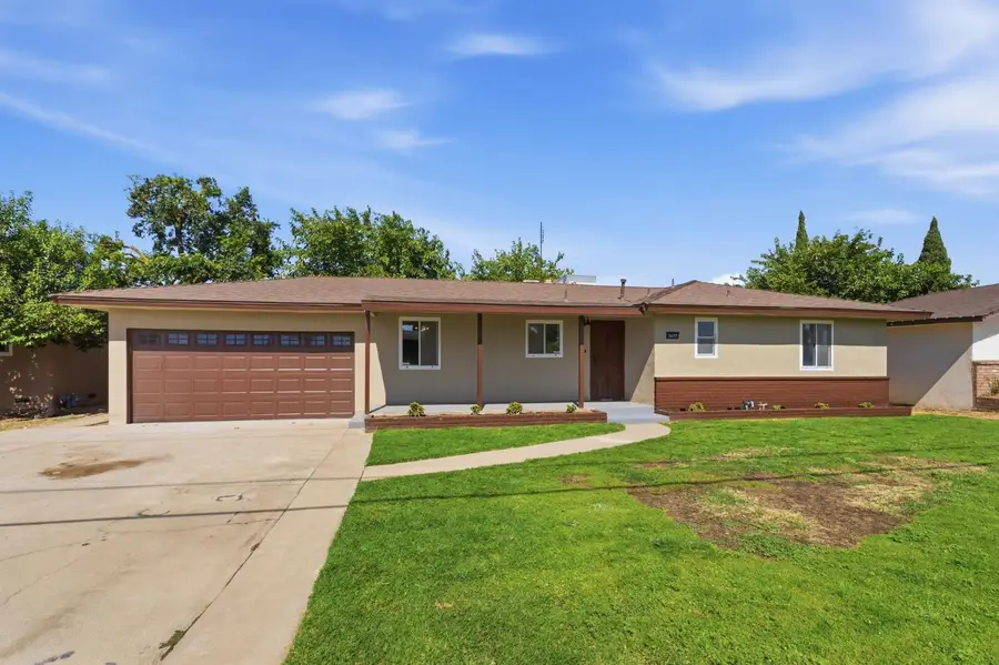 3677 N Sierra Vista Avenue, Fresno, CA 93726 - #2