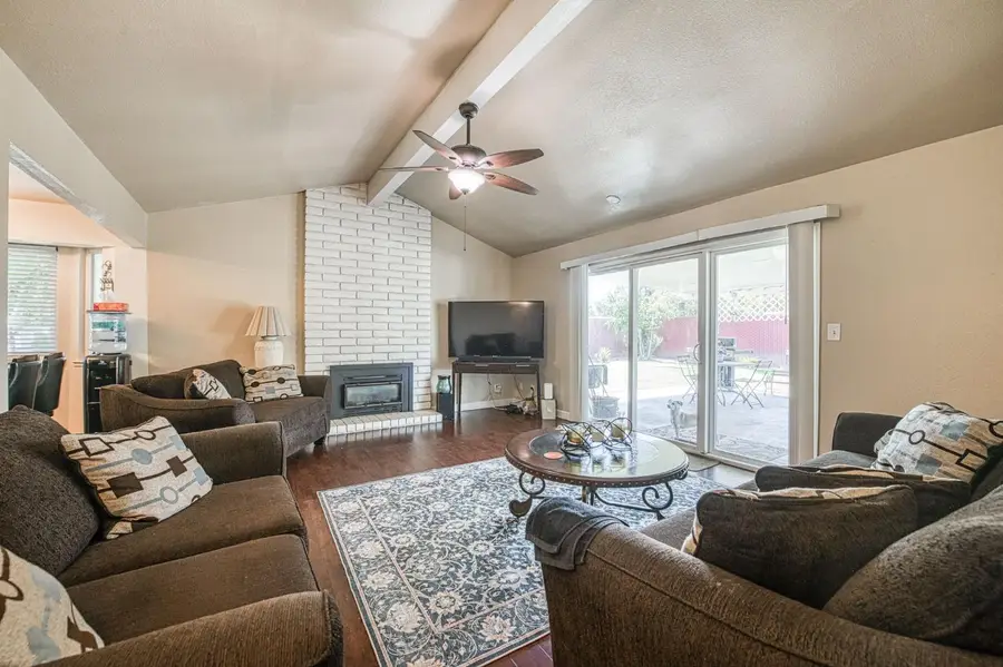 5041 W Willis Avenue, Fresno, CA 93722 - #3