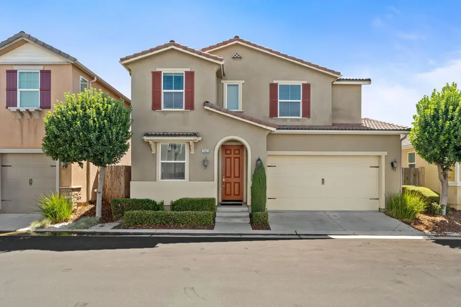 1523 N Reunion Way, Clovis, CA 93619 - #2