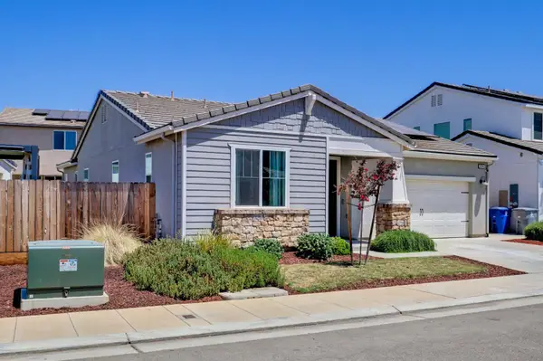 4049 San Jose Avenue, Clovis, CA 93619