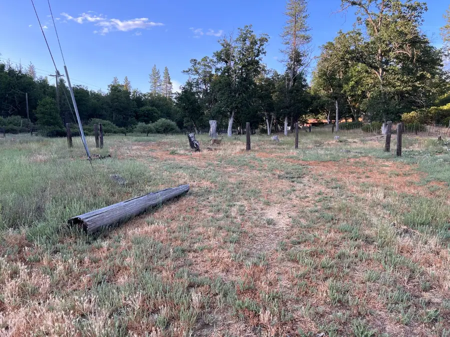 70 N Oak Avenue, Hayfork, CA 96041 - #3