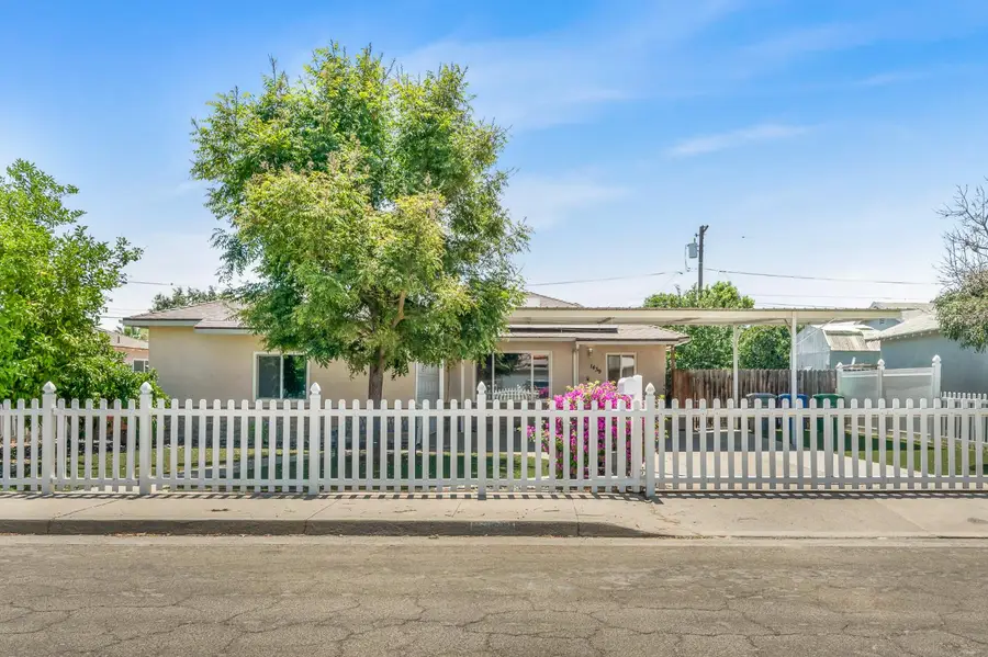 1439 Gary Street, Selma, CA 93662 - #3