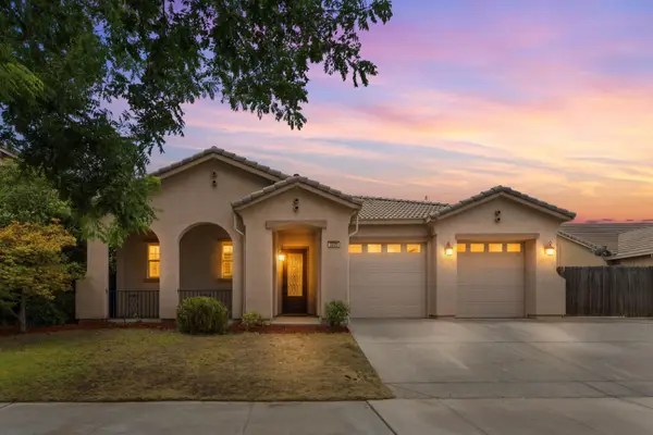 3325 W Stewart Avenue, Visalia, CA 93291