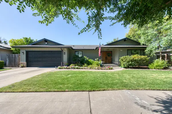 675 W Palo Alto Avenue, Fresno, CA 93704