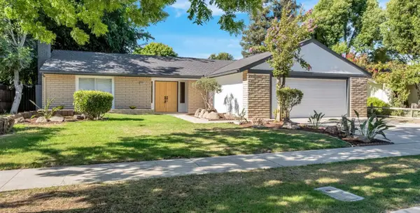 3234 Palo Alto Avenue, Fresno, CA 93710