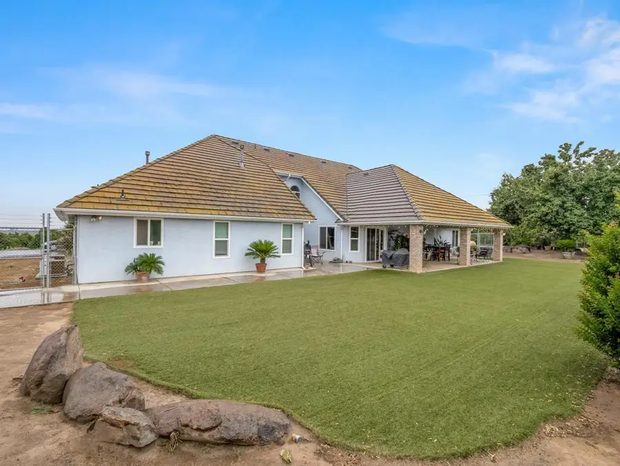 16150 E Mckinley Avenue, Sanger, CA 93657 - #3