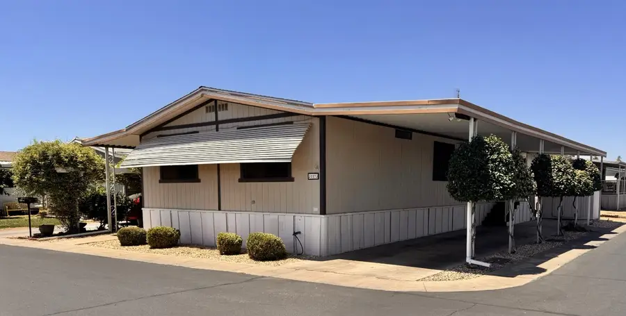 581 N Crawford Ave #117, Dinuba, CA 93618 - #2