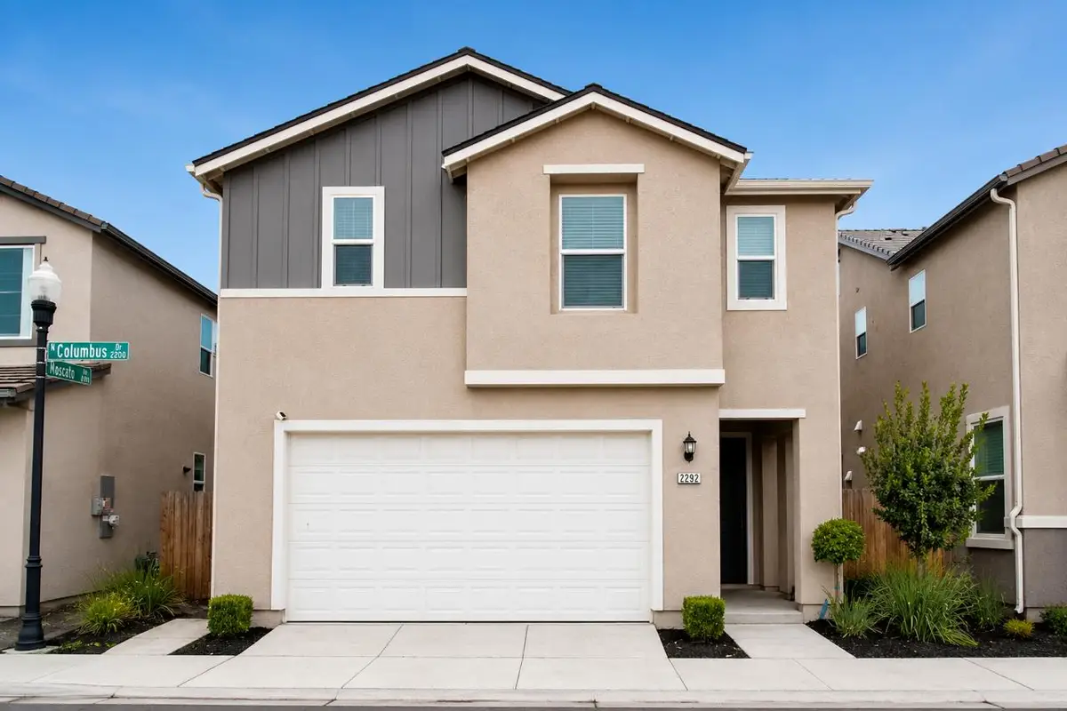 2292 N Columbus Drive, Fresno, CA 93727 - #1