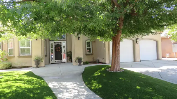 15641 Oak Drive, Kerman, CA 93630
