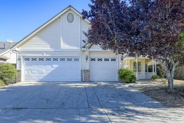 4692 W Celeste Avenue, Fresno, CA 93722