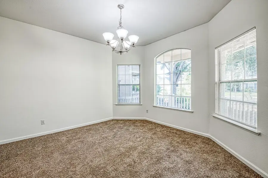4692 W Celeste Avenue, Fresno, CA 93722 - #3