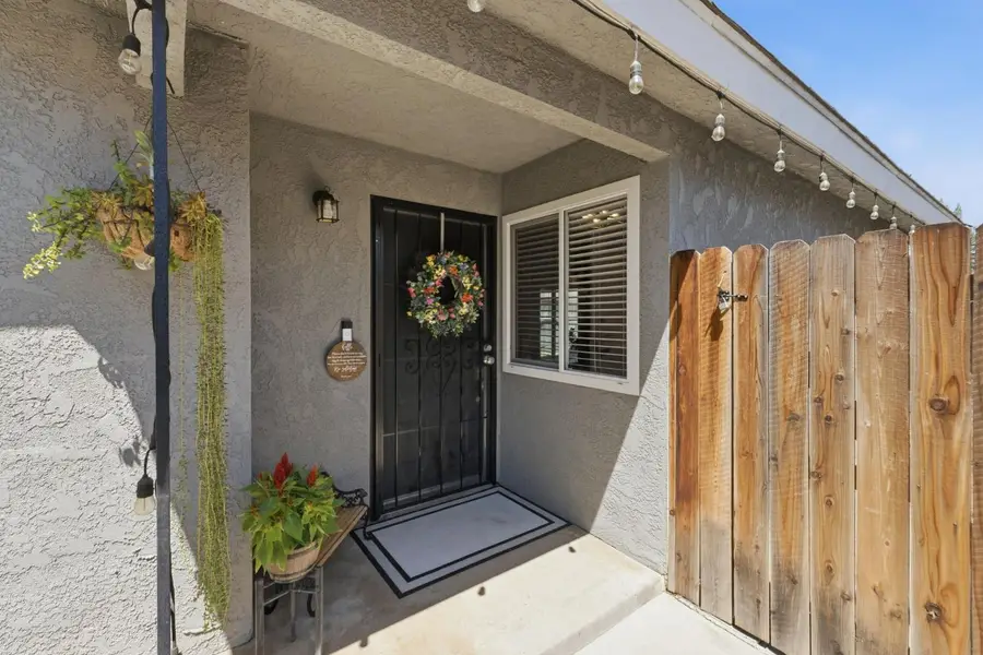 5493 E Iowa Avenue, Fresno, CA 93727 - #3