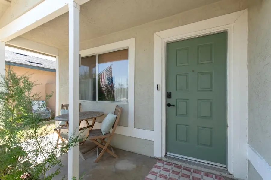 320 Mariposa Street, Kingsburg, CA 93631 - #3