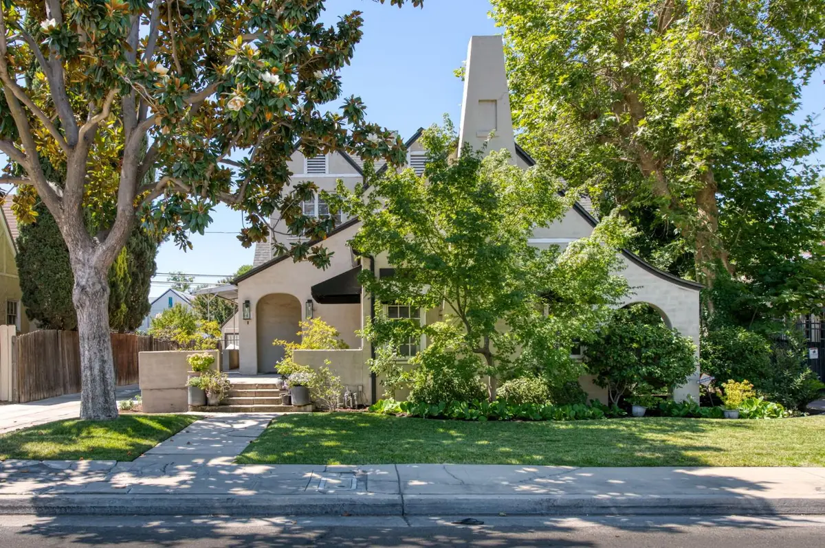 544 E Clinton Avenue, Fresno, CA 93704 - #1